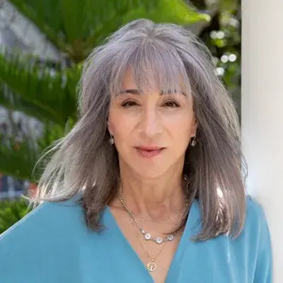 Vikki Stone